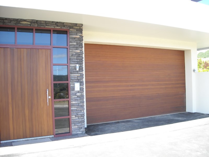 Cedar staining for garage doors Auckland